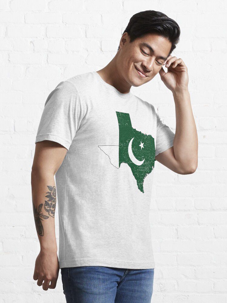 🇵🇰 Celebrate 14 August with Customized Shirts 🇵🇰 Show your patriotic spirit this Independence Day with our unique and personalized 14 August shirts!